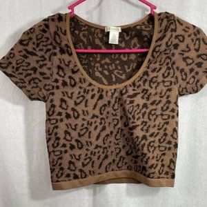 Cheetah Crop Top - Size M/L - perfect condition